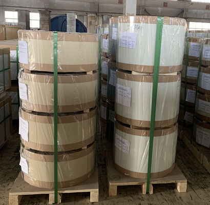 AA3105 H24 Matowa powierzchnia Czarna farba poliestrowa pokryta farbą aluminiową Zastosowanie cewki aluminiowej do bocznic dachowych i rynien