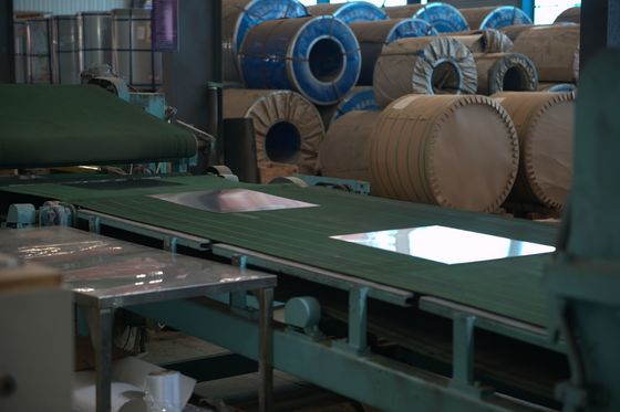 PE / PVDF / SMP Kolor lakieru powlekany aluminiowej cewki do arkusza dekoracji budynku
