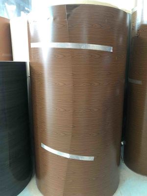 Brązowo-białe powłoki kolorowe Aluminiowa cewka o szerokości 24 x 50 cali x 100 stóp, stosowana do instalacji dachówek i ścianek