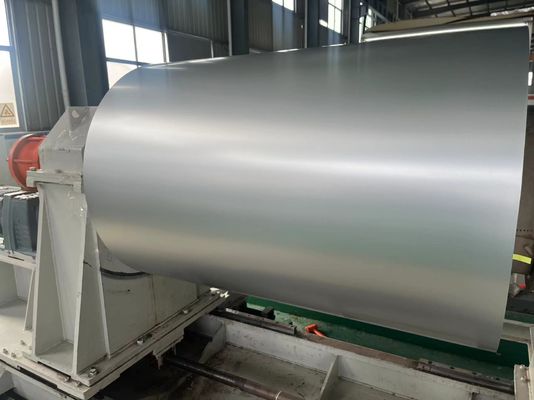 Węzeł aluminiowy przedmalowany AA3xxx do dachu budynku