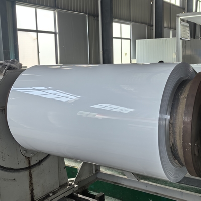 Cewka aluminiowa wstępnie lakierowana poliestrem o grubości 2,4 mm i szerokości 1250 mm stosowana w produkcji kapsuł kempingowych