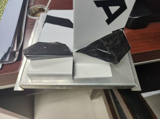 Blacha aluminiowa lakierowana ze stopu aluminium 3003 PPG PVDF o grubości 2,00 mm × szerokość 48 cali, wstępnie malowana cewka aluminiowa do metalowych pokryć dachowych komercyjnych