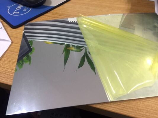 Stop 1085, grubość 0,50 mm, lustrzane wykończenie, blacha aluminiowa, kolor złoty, używany do panelu dekoracji wnętrz