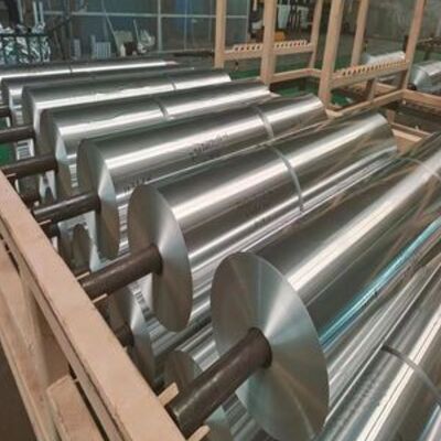 Folia aluminiowa zadrukowana 8011-O do pakowania cukierków i czekolady o grubości 0,012–0,02 mm, z wykończeniem lakierowanym i wytłaczanym