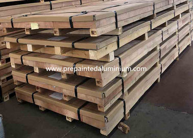 Wysoki połysk lub matowe wykończenie PE / PVDF Wstępnie malowane aluminium, blacha aluminiowa
